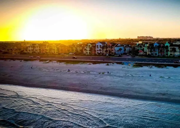 Oceanfront At The Dawns